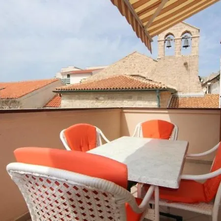 Sunny,spacious Apartmant Pag 公寓 帕格